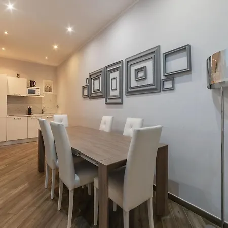 Appartement Frattina 2 - Fromhometorome *