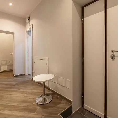 Appartamento Frattina 2 - Fromhometorome