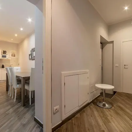 Frattina 2 - Fromhometorome *